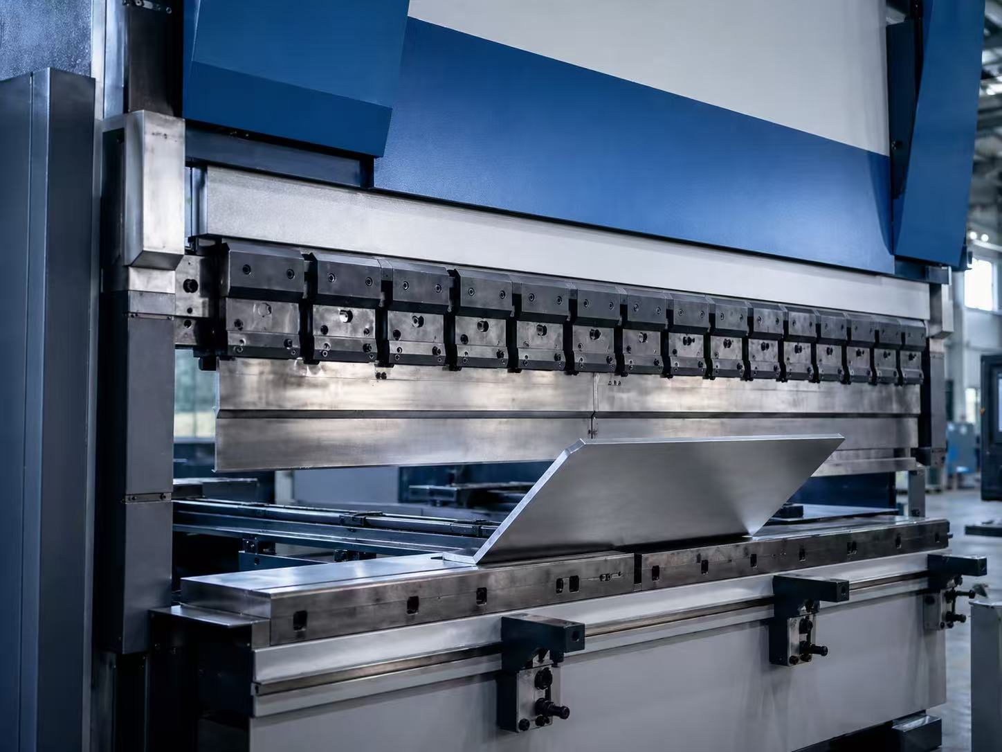 sheet metal bending machine